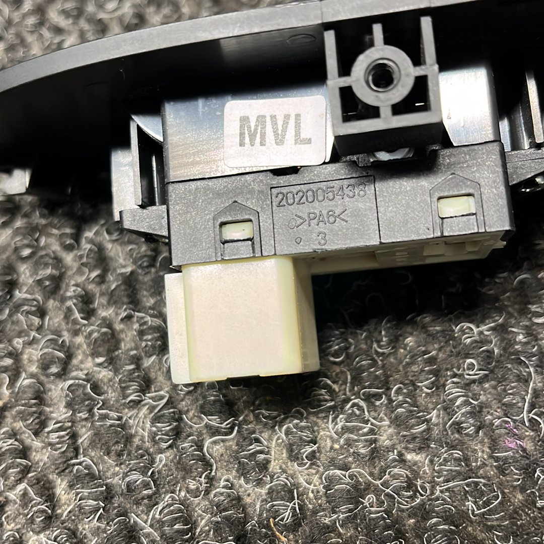 2017 Holden Captiva- Left Rear Window Switch- (TAG7981)