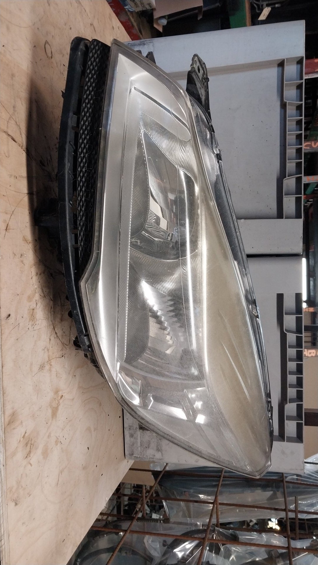 2014 Ford Kuga- Left Headlight- (TAG104)