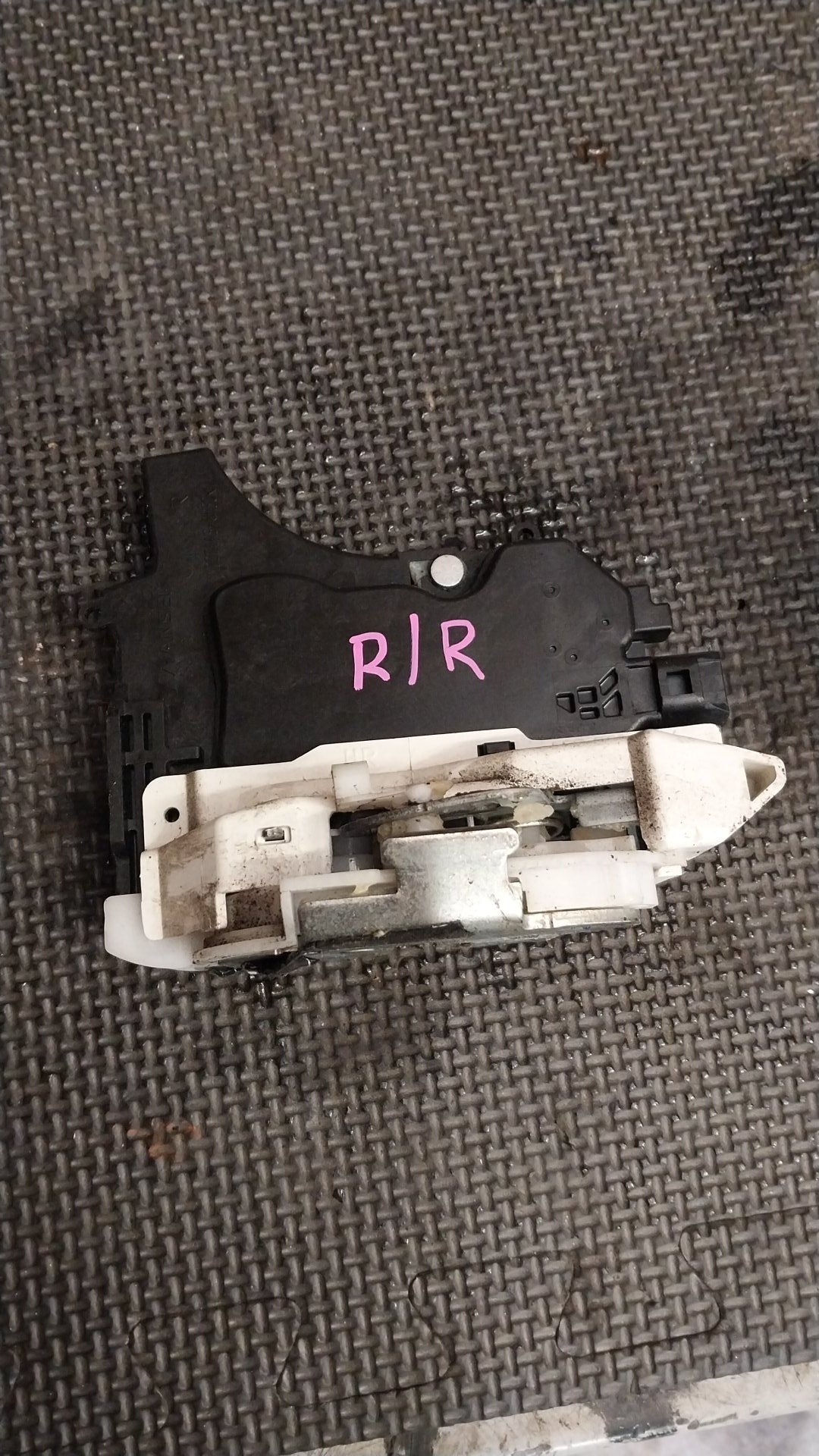 2009-2012 Mitsubishi Outlander II CW*W CW*W- Right Rear Lock Mechanism- (TAG1229)
