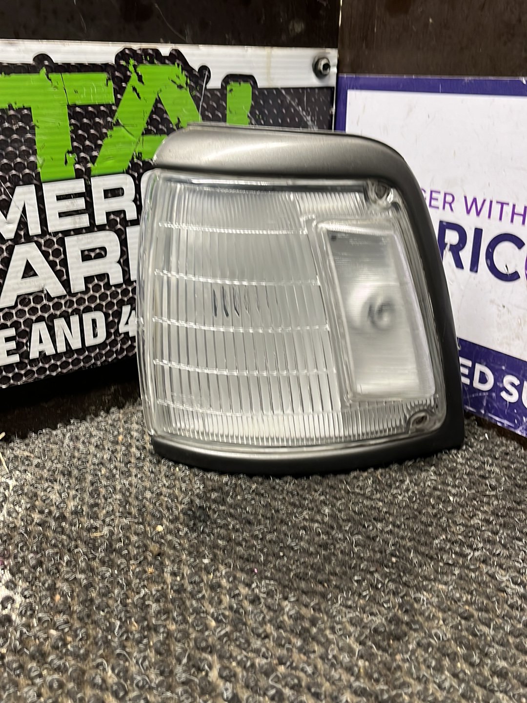Toyota Hilux LN85- Left Indicator- (TAG8796)