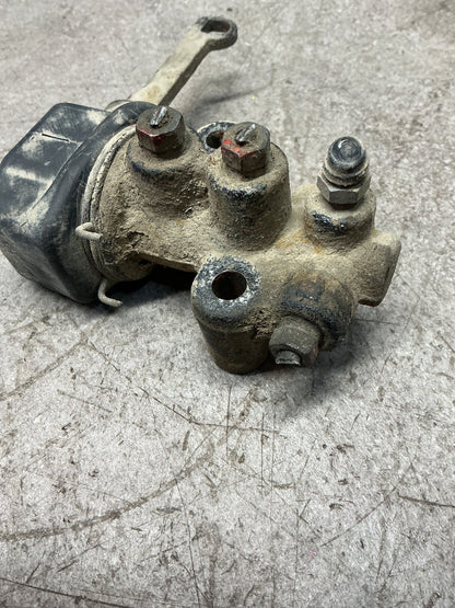 2009 Suzuki Jimny SN- Brake Proportioning Valve- (TAG14135)