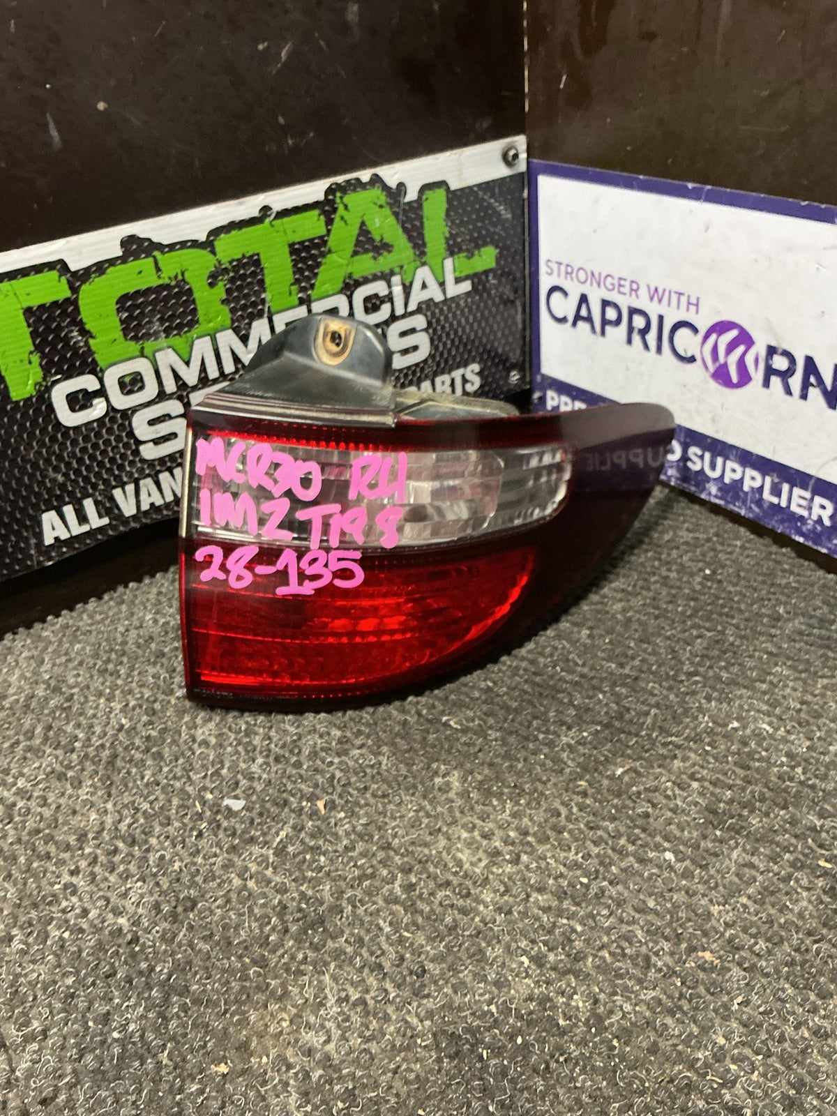 2003 Toyota Estima- Right Taillight- (TAG9862) PN: 28-135