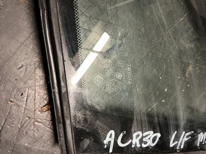 2004 Toyota Estima ACR30 - Left Front Quarter Door Glass - (TAG18557)