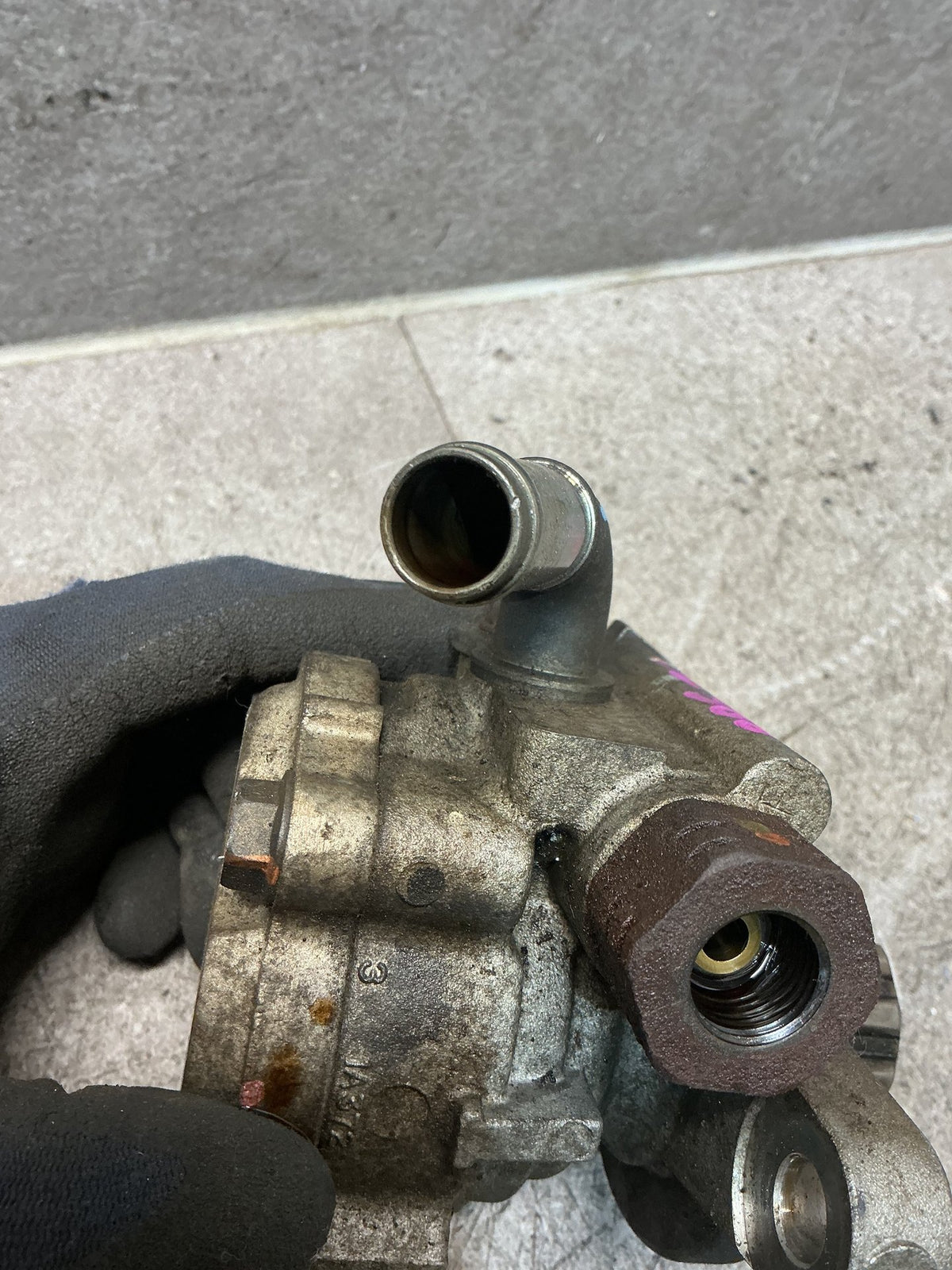 2006 Toyota Hilux - Power Steering Pump - (TAG18041)