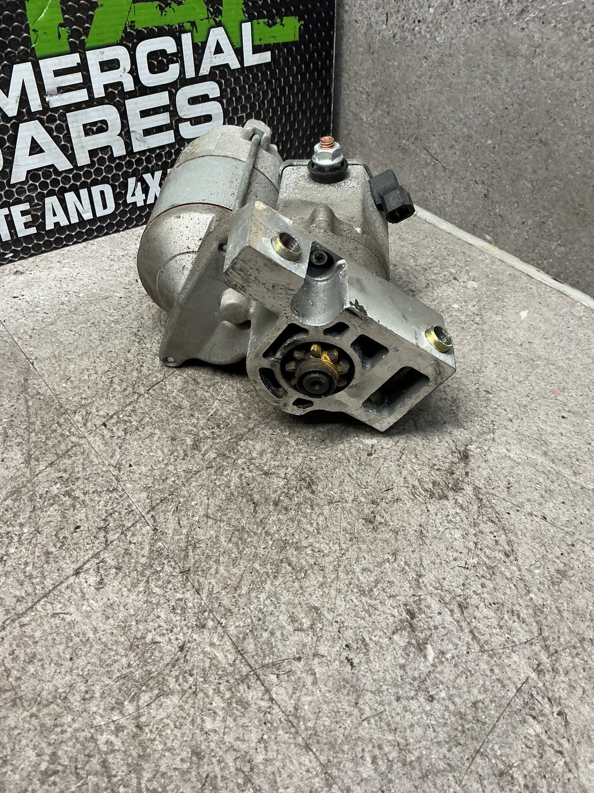 1998 Isuzu Bighorn UBS26GW- Starter Motor- (TAG15380)