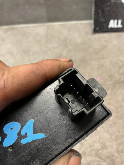 2013 Holden Captiva 5- Right Rear Window Switch- (TAG16583)