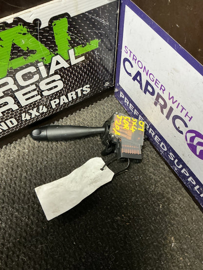 2007 Suzuki SX4 7W140- Indicator Stalk- (TAG10930) PN: 17B943
