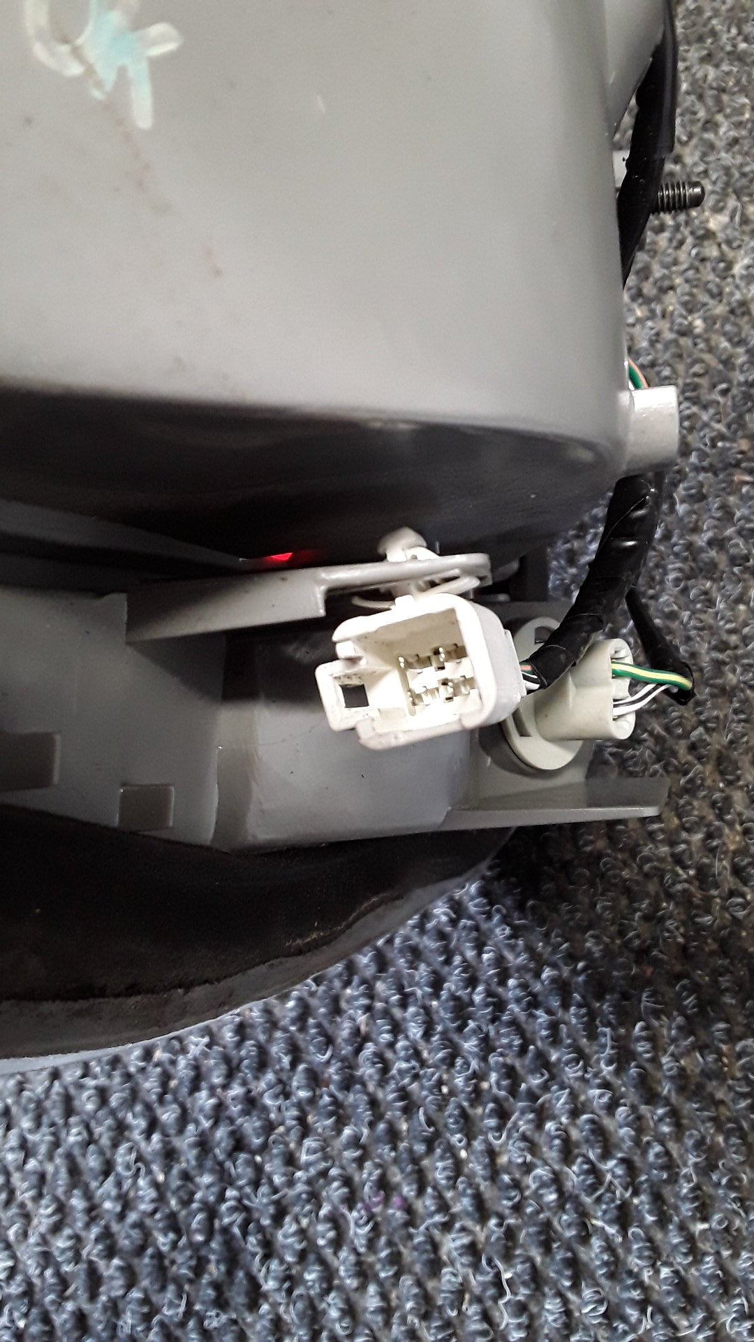 1996 Toyota Estima TCR10- Right Tailgate Light- (TAG5477) PN: 28-109