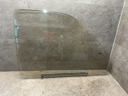 1994 Toyota Hilux Surf LN130 - Right Front Door Glass - (TAG18998)