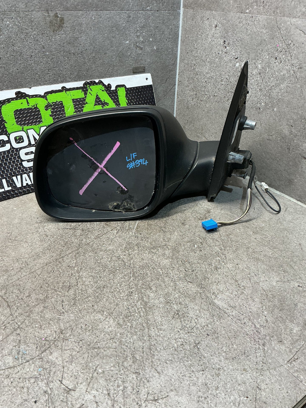 2013 Volkswagen Amarok- Left Door Mirror- (TAG15464)