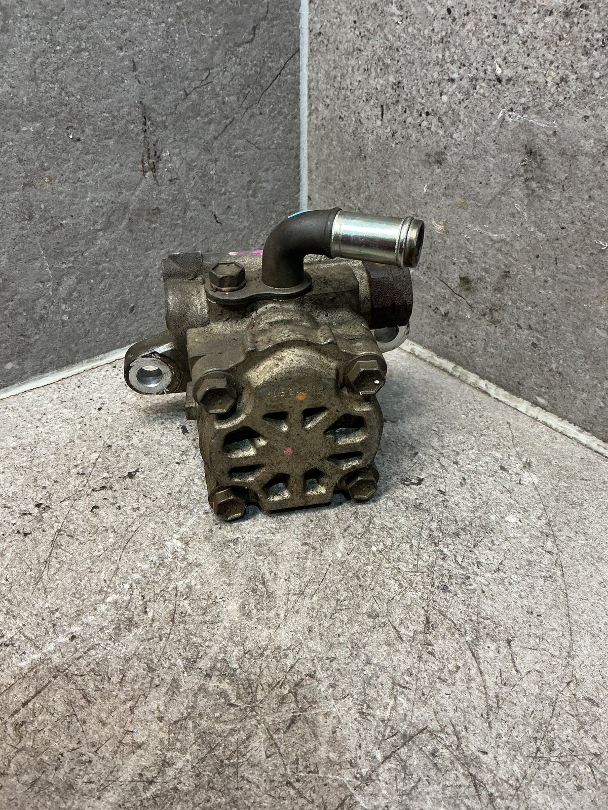 2006 Toyota Hilux - Power Steering Pump - (TAG18041)
