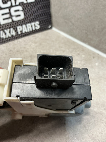 2016 Jeep Renegade B1- Right Front Window Reg Motor- (TAG12294) PN: C44131-102