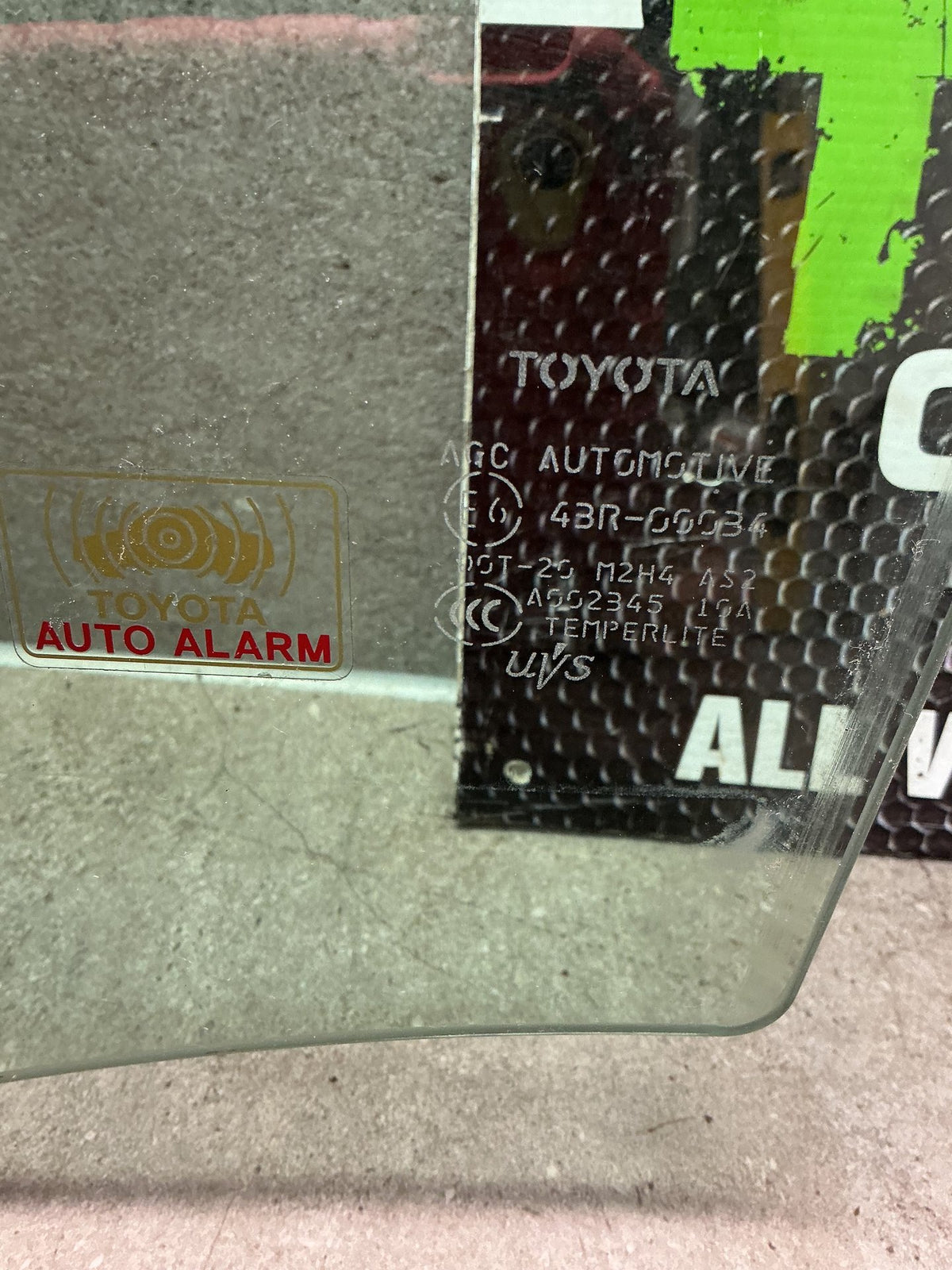 2011 Toyota Highlander U40- Left Front Door Glass- (TAG12796) PN: M2H4