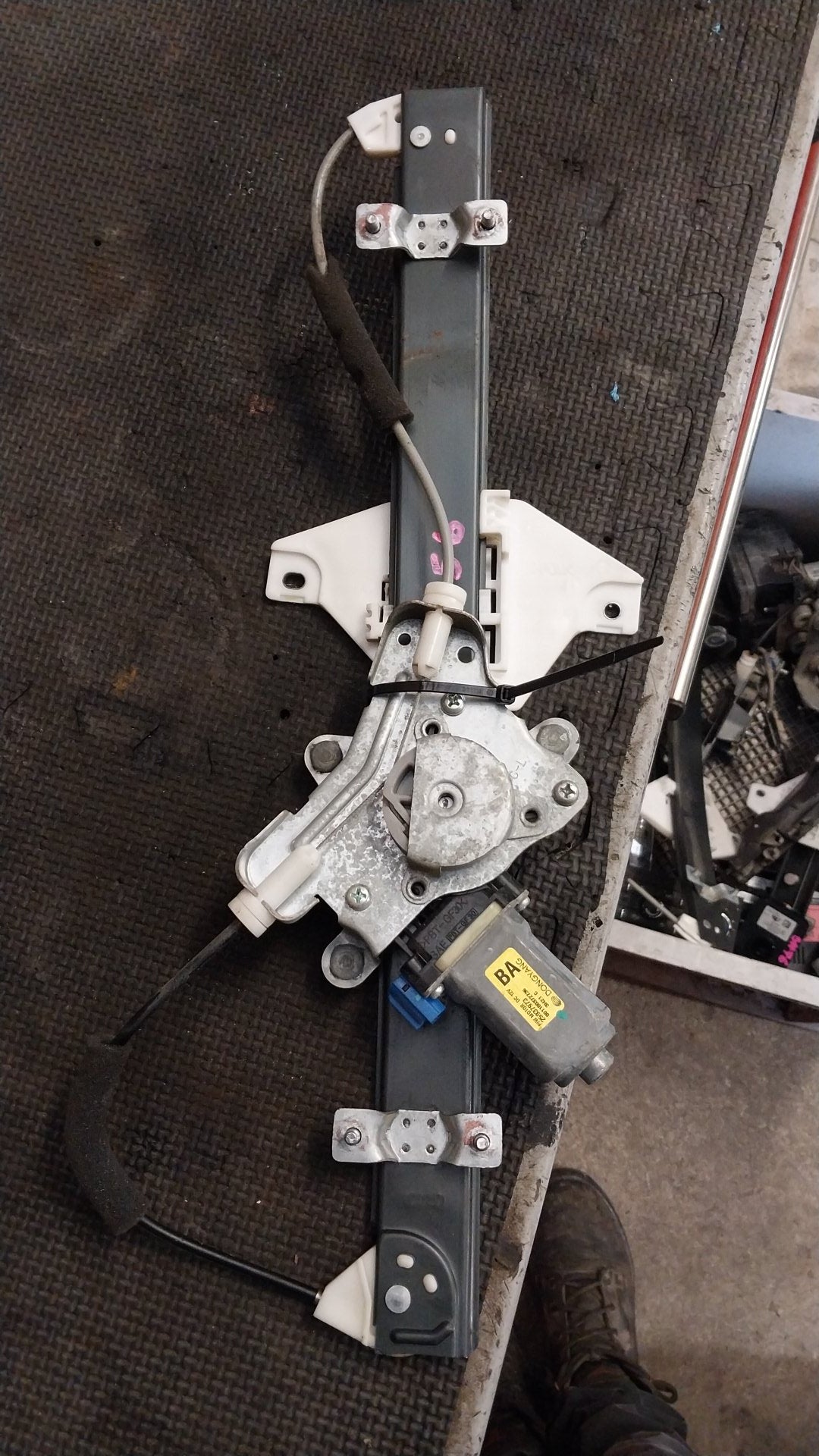 2011-2018 Holden Captiva 7 CG- Left Front Window Regulator/Motor- (TAG4156)