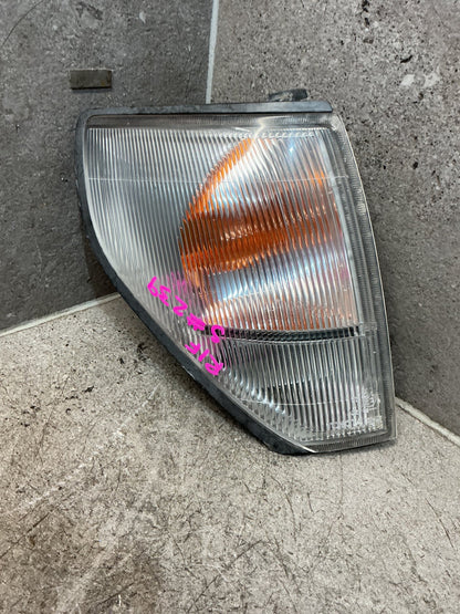 1996-2000 Toyota Land Cruiser J90 - Right Corner Light - (TAG18029)