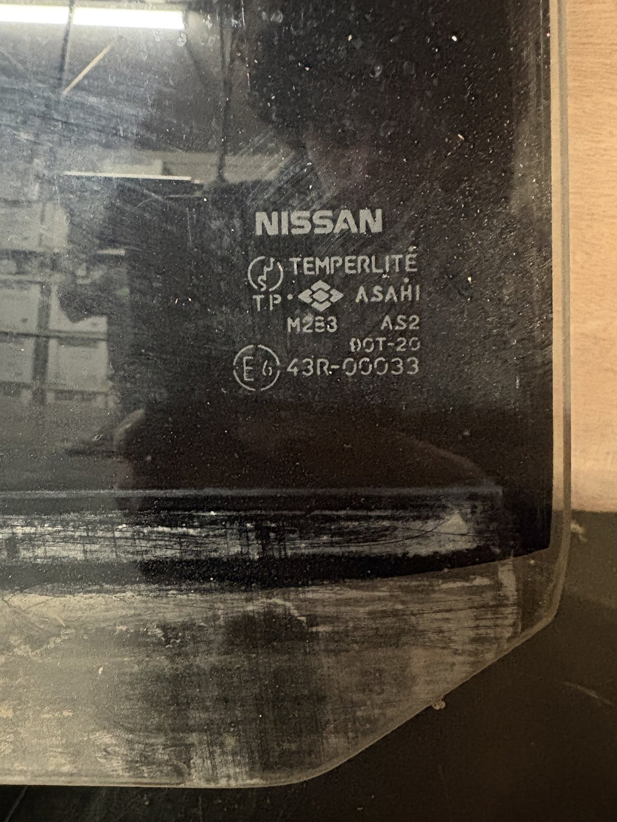 1990-1995 Nissan Terrano D21 WD21 - Left Rear Door Glass - (TAG18885)