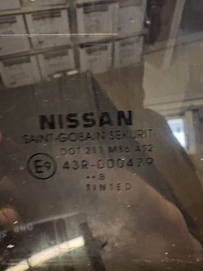 2006 Nissan Navara D40 - Right Rear Door Glass - (TAG18876)