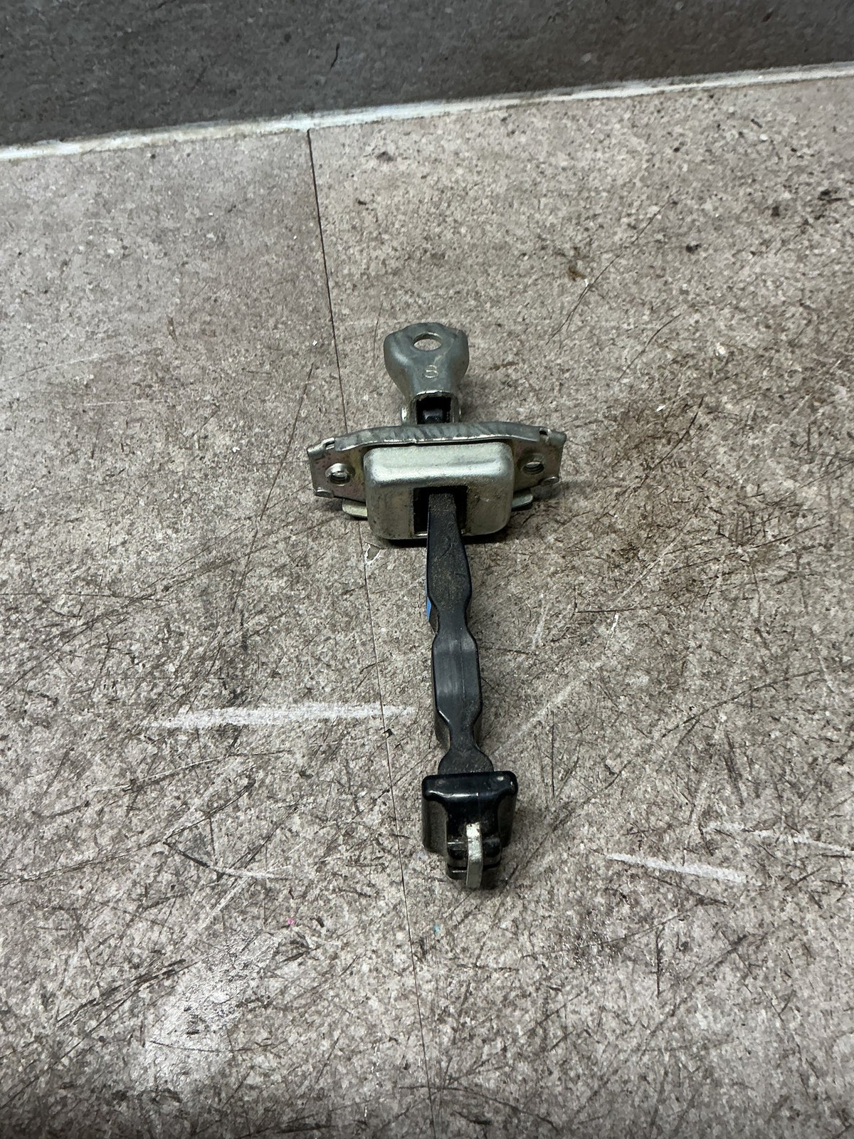 2012-2020 Mitsubishi Outlander GF*W GF GF8 - Left Front Door Check Strap - (TAG18746)