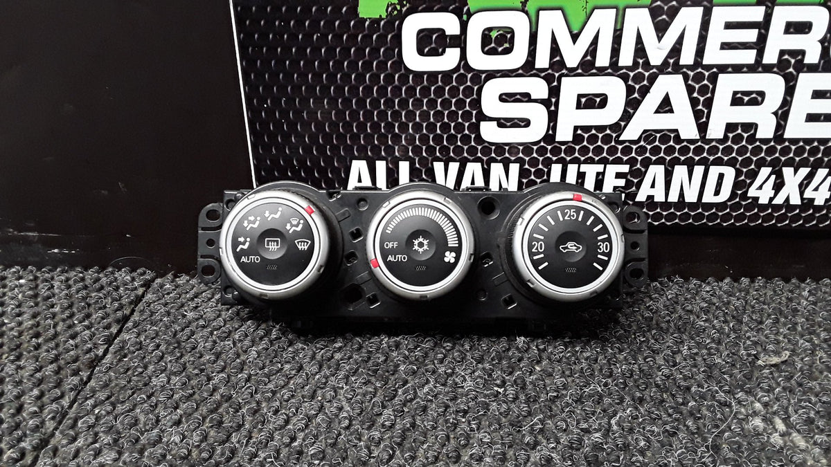 2008 Mitsubishi Outlander II CW*W CW5W- Heater Controls- (TAG5846) PN: AC-8D24A-7820A072XC