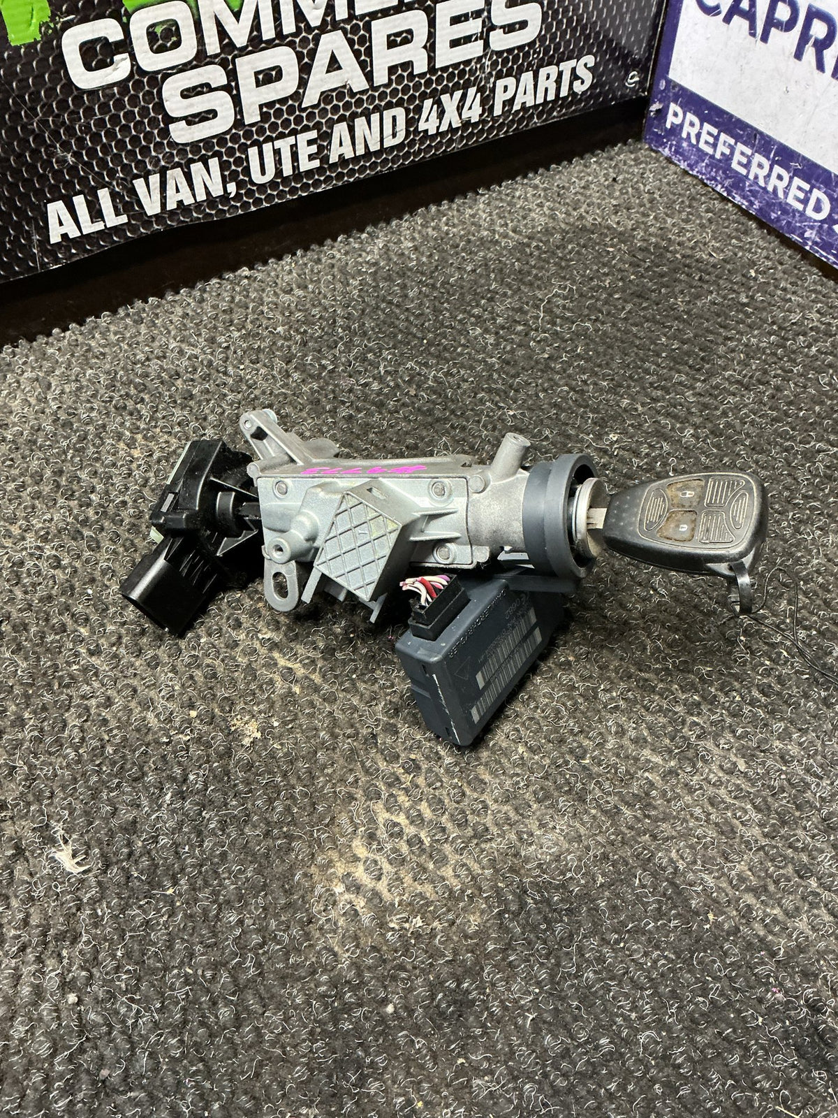 2009 Dodge Nitro KA- Ignition With Key- (TAG9773) PN: C34035M T X, 05057297AI, 23199, 11381033