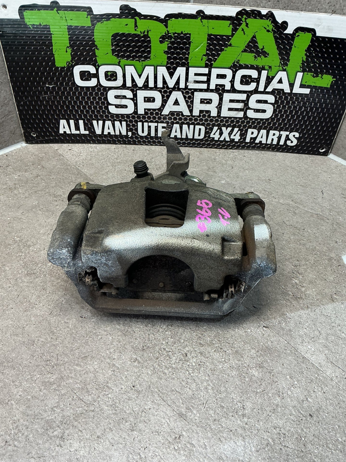 2006 Mitsubishi Outlander CW5W- Left Front Caliper- (TAG12250)