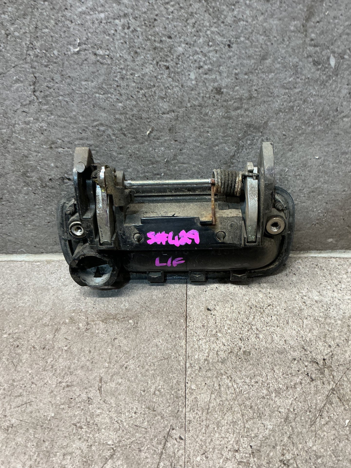 1994 Toyota Hilux KZN130 - Left Front Door Exterior Handle - (TAG18143)