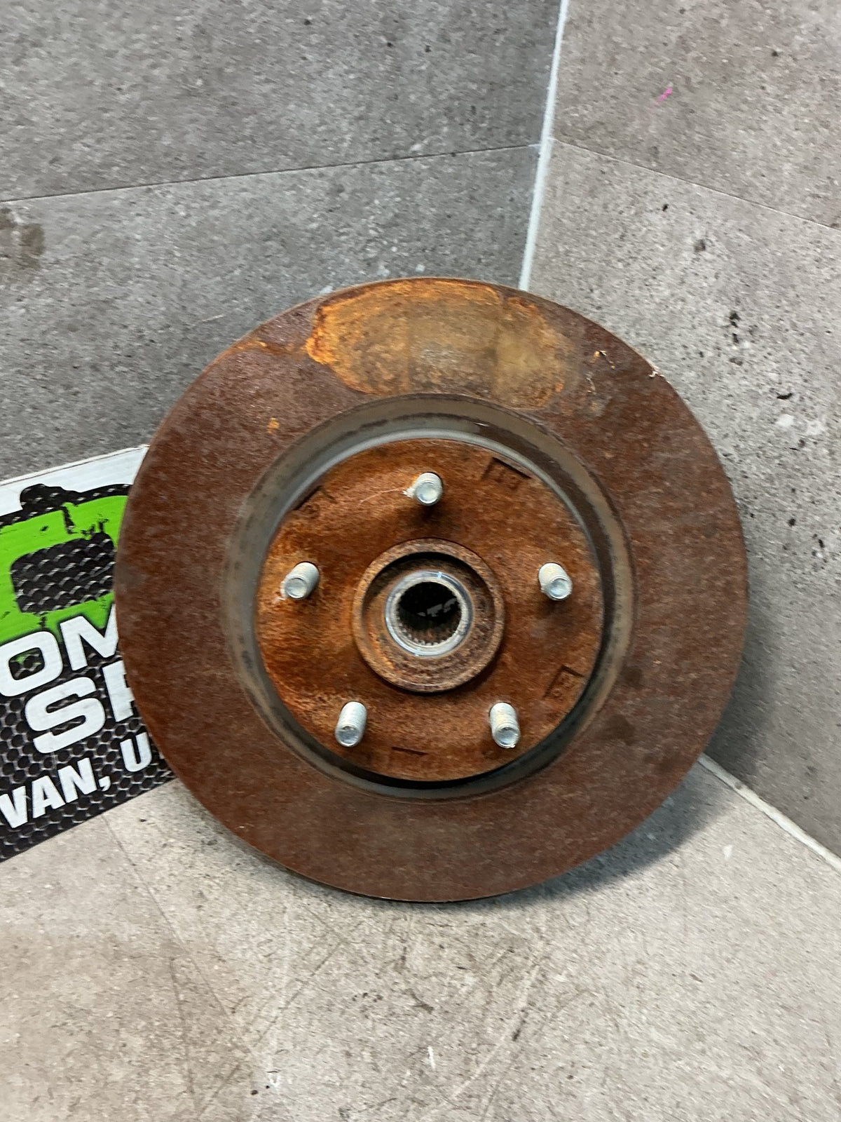 2021 Mitsubishi Outlander GF8- Left Front ABS Hub- (TAG16929)