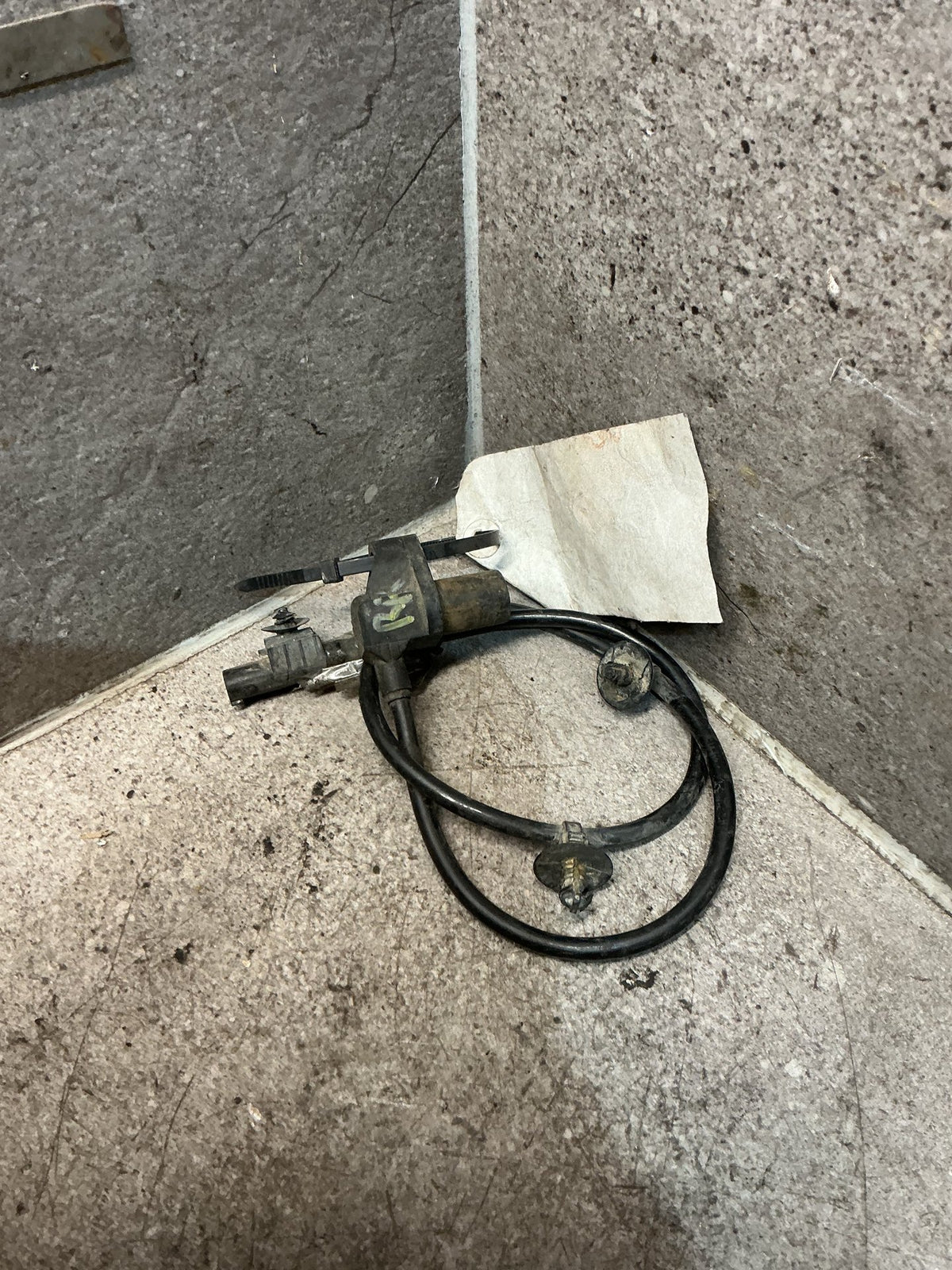 2005 Ford Territory - Right Rear ABS Sensor - (TAG18275)