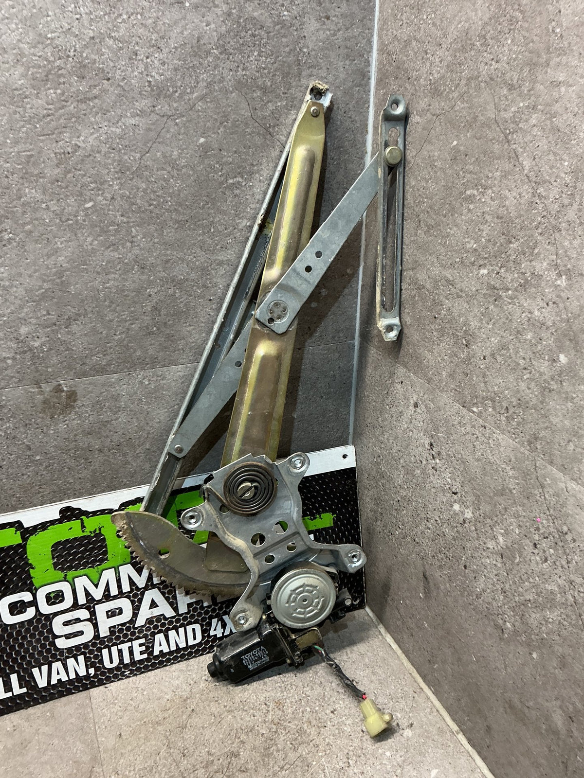 1996 Toyota Land Cruiser J80- Left Front Window Regulator/Motor- (TAG16253)