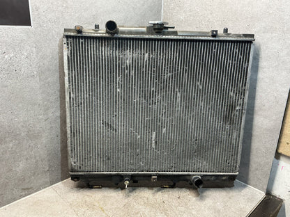 2002 Mitsubishi Pajero- Radiator- (TAG16792)