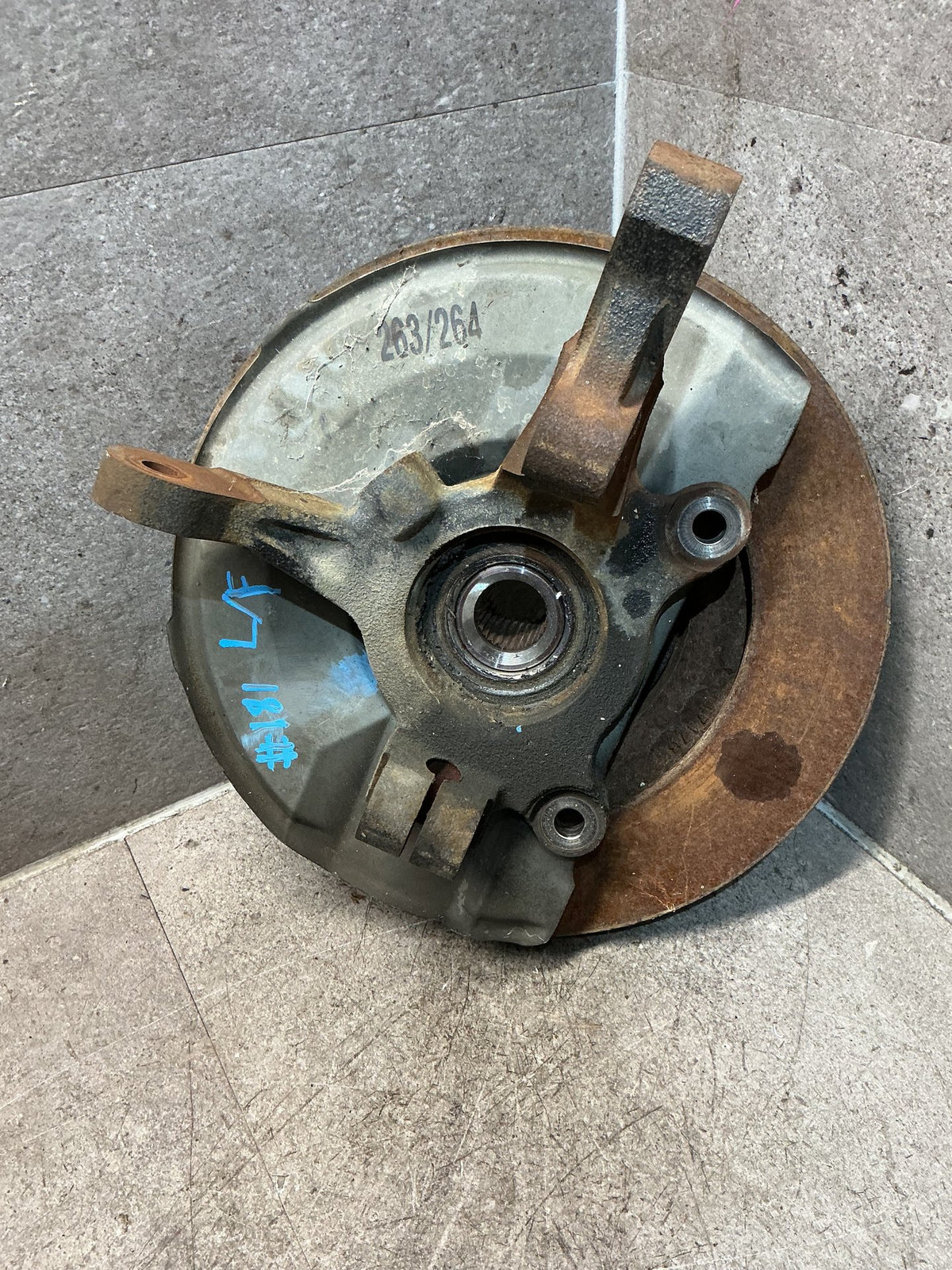 2012-2020 Mitsubishi Outlander GF*W GF GF8 - Left Front ABS Hub - (TAG18710)