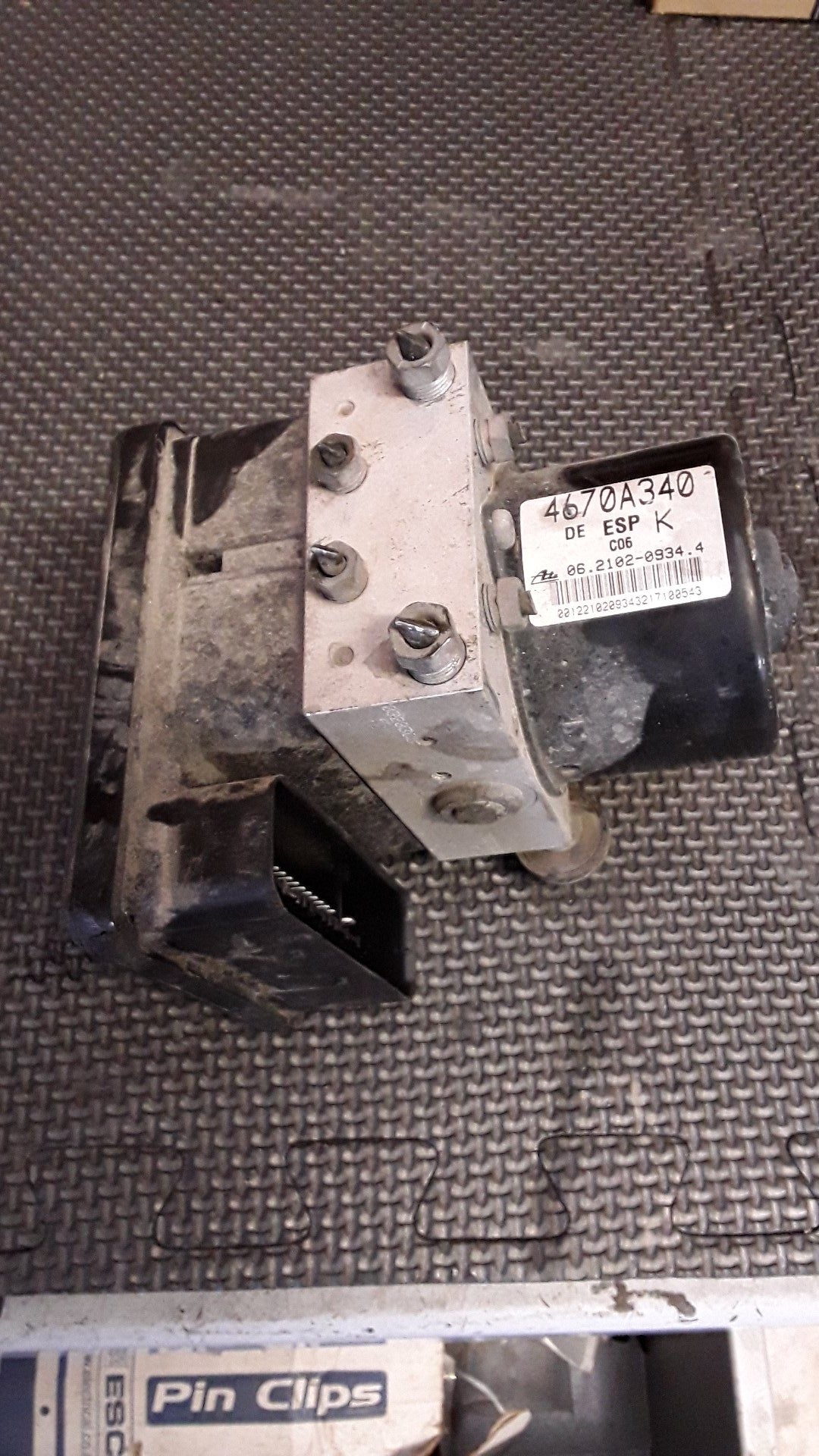 2005-2012 Mitsubishi Outlander II CW*W- ABS Pump/Modulator- (TAG526)