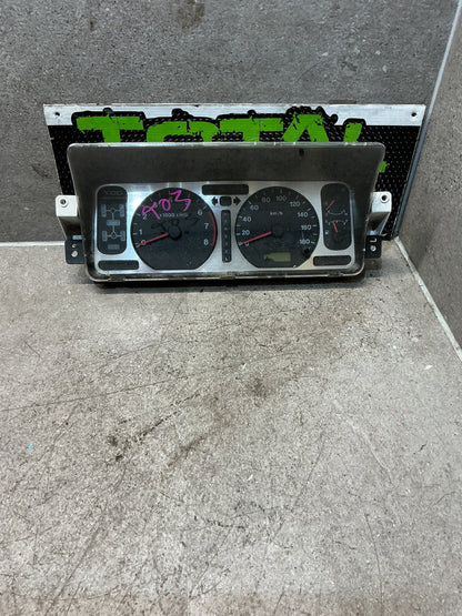 1998 Isuzu Bighorn UBS26GW- Instrument Cluster- (TAG15704)