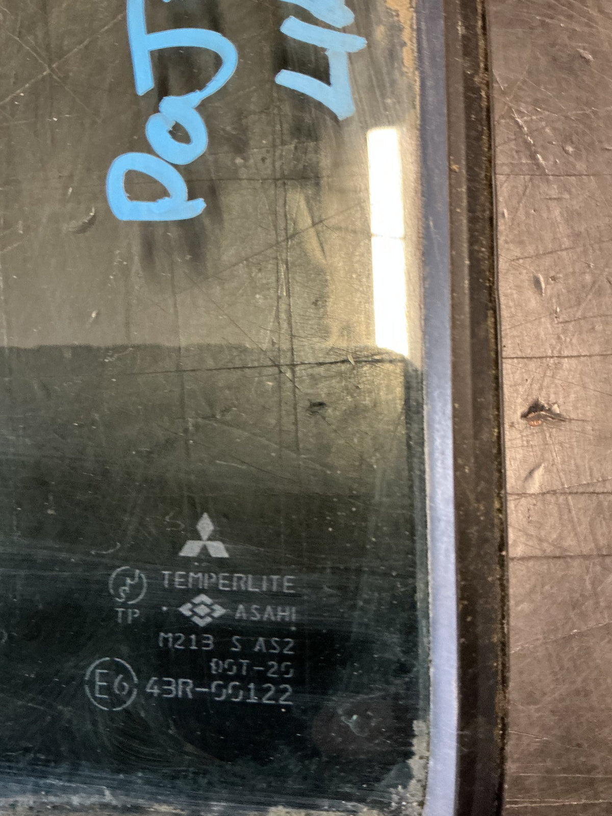 1992 Mitsubishi Pajero IO - Left Rear Quarter Door Glass - (TAG18603)