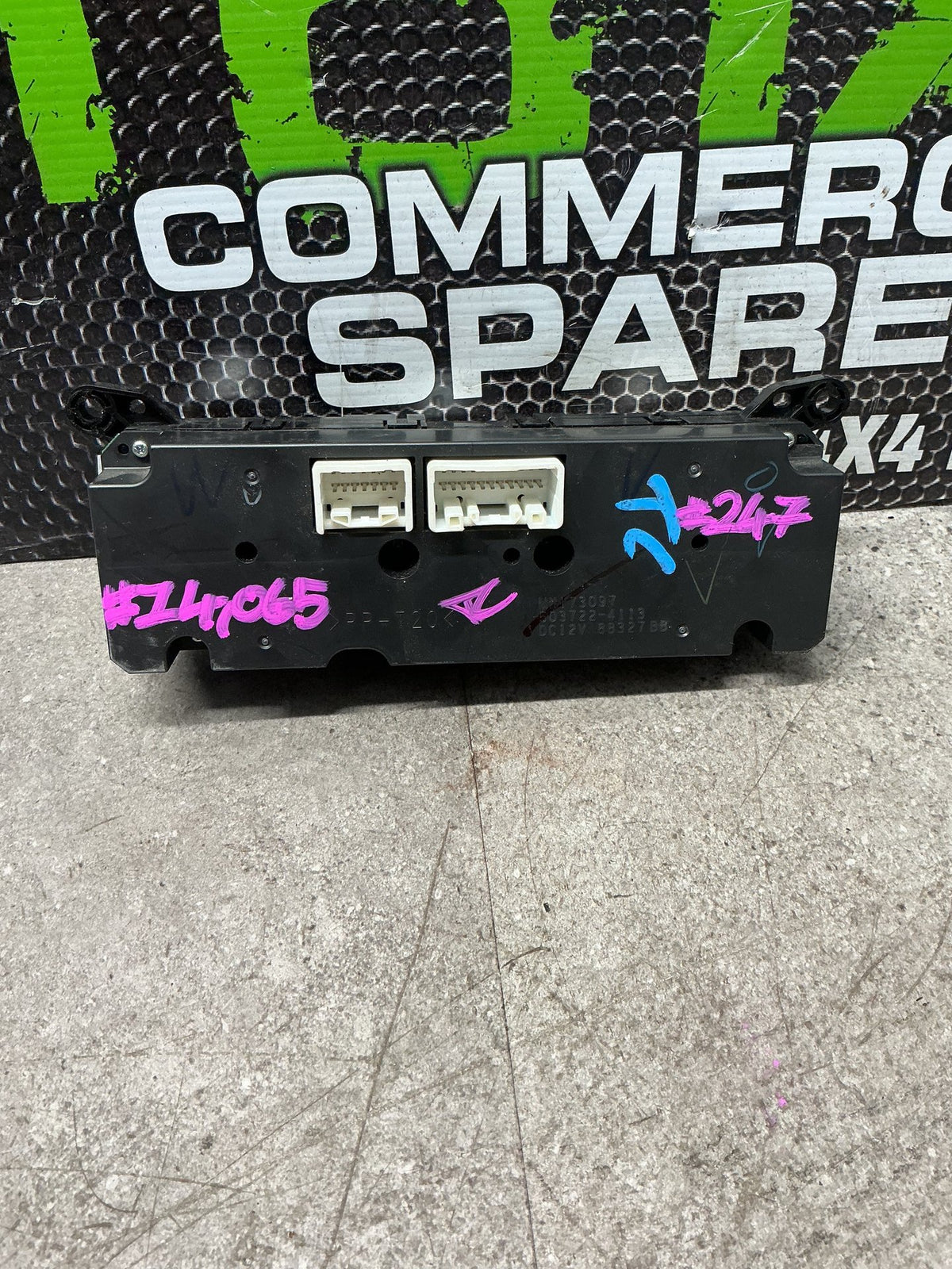 2009 Mitsubishi Triton- Heater Controls- (TAG14065)