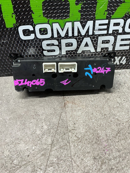 2009 Mitsubishi Triton- Heater Controls- (TAG14065)