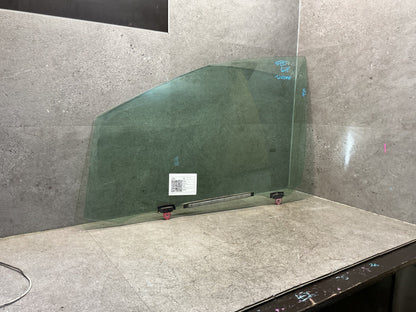 1997 Nissan Terrano R50 - Left Front Door Glass - (TAG19151)