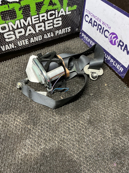 2006 Suzuki Vitara 1W047- Right Front Seat Belt- (TAG10706)