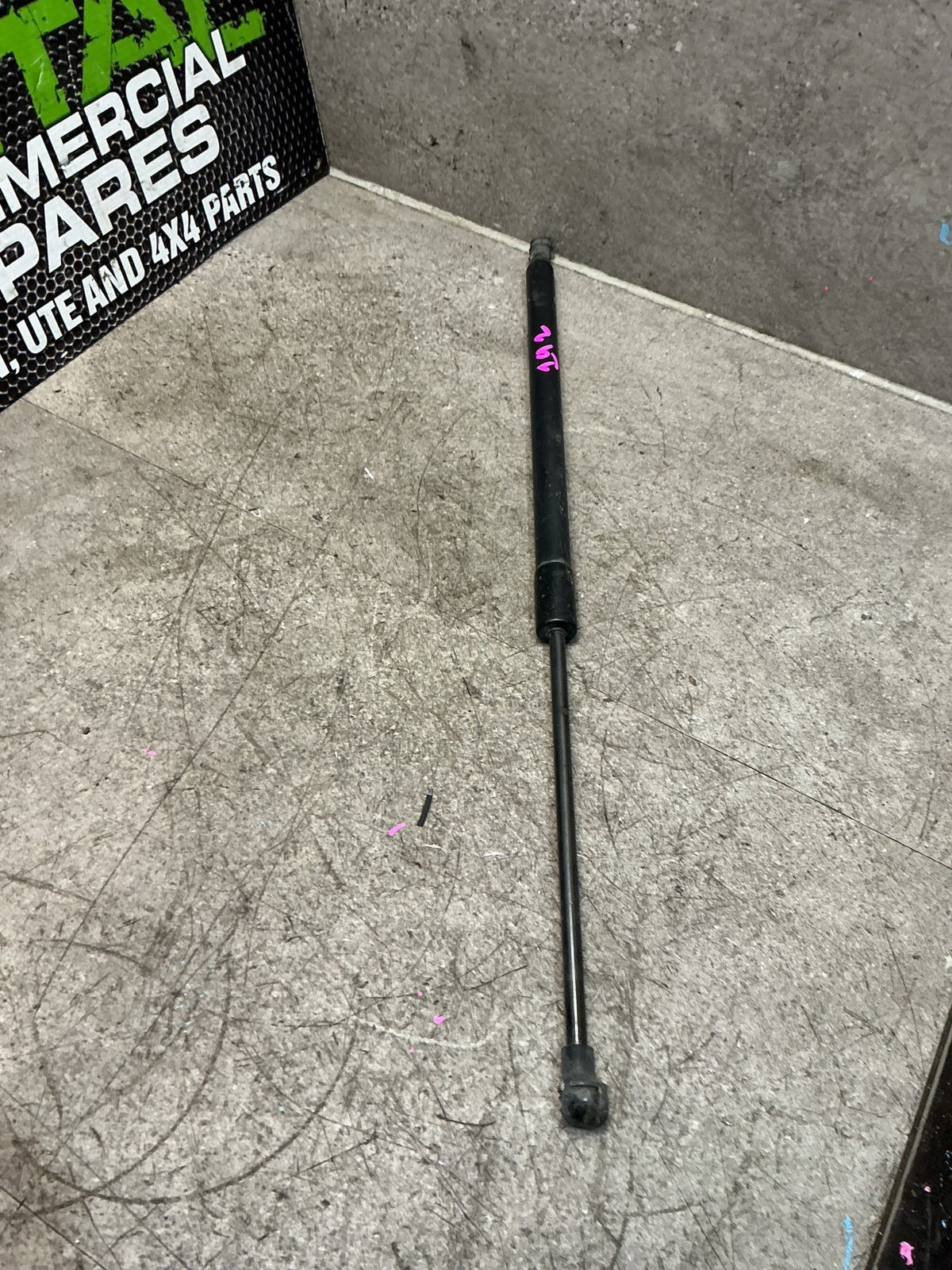 2021 Mitsubishi Outlander GF8- Right Tailgate Strut- (TAG16845)