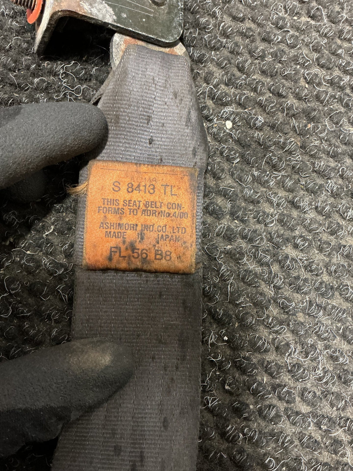 1993 Suzuki Vitara 8W018- Left Front Seat Belt- (TAG10717)