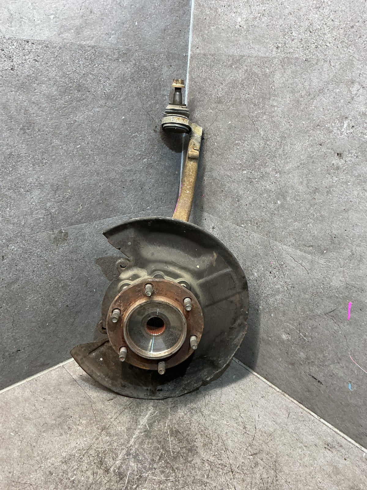 1996-2000 Toyota Land Cruiser J90 - Left Front ABS Hub - (TAG17999)
