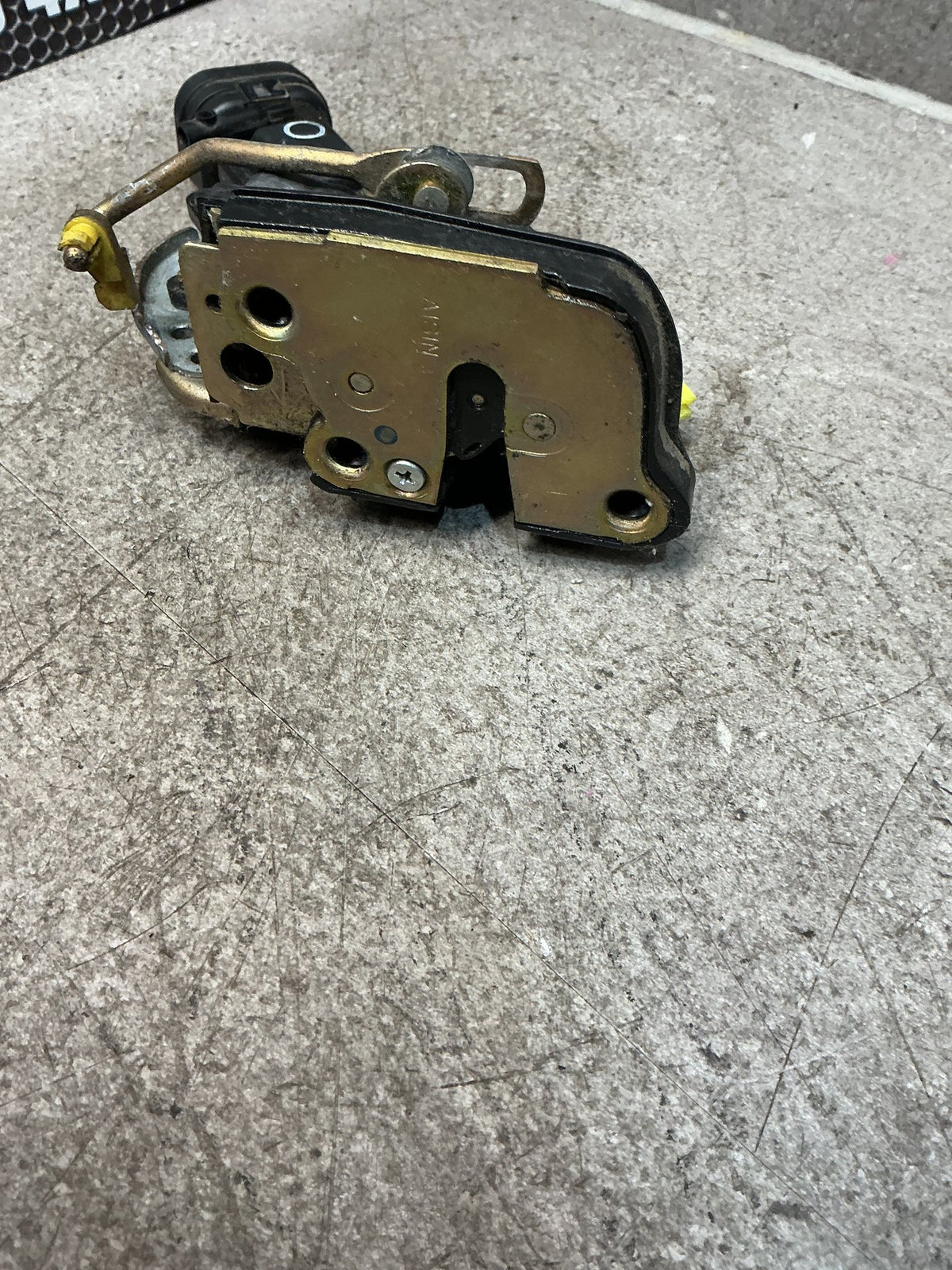 1995-2002 Toyota Surf N180- Right Rear Door Lock Actuator- (TAG15406)