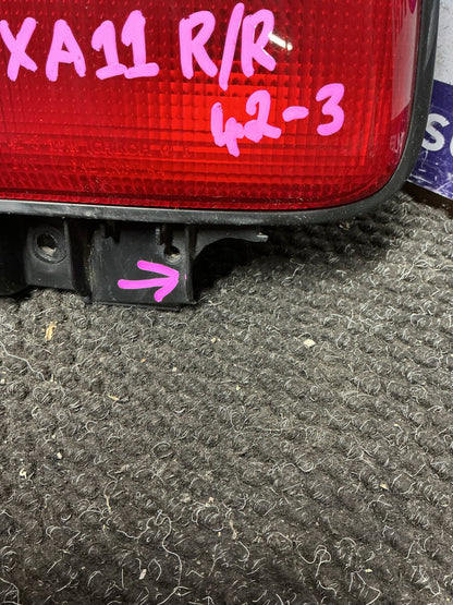 1994-1998 Toyota RAV4 SXA11- Right Taillight- (TAG9894)