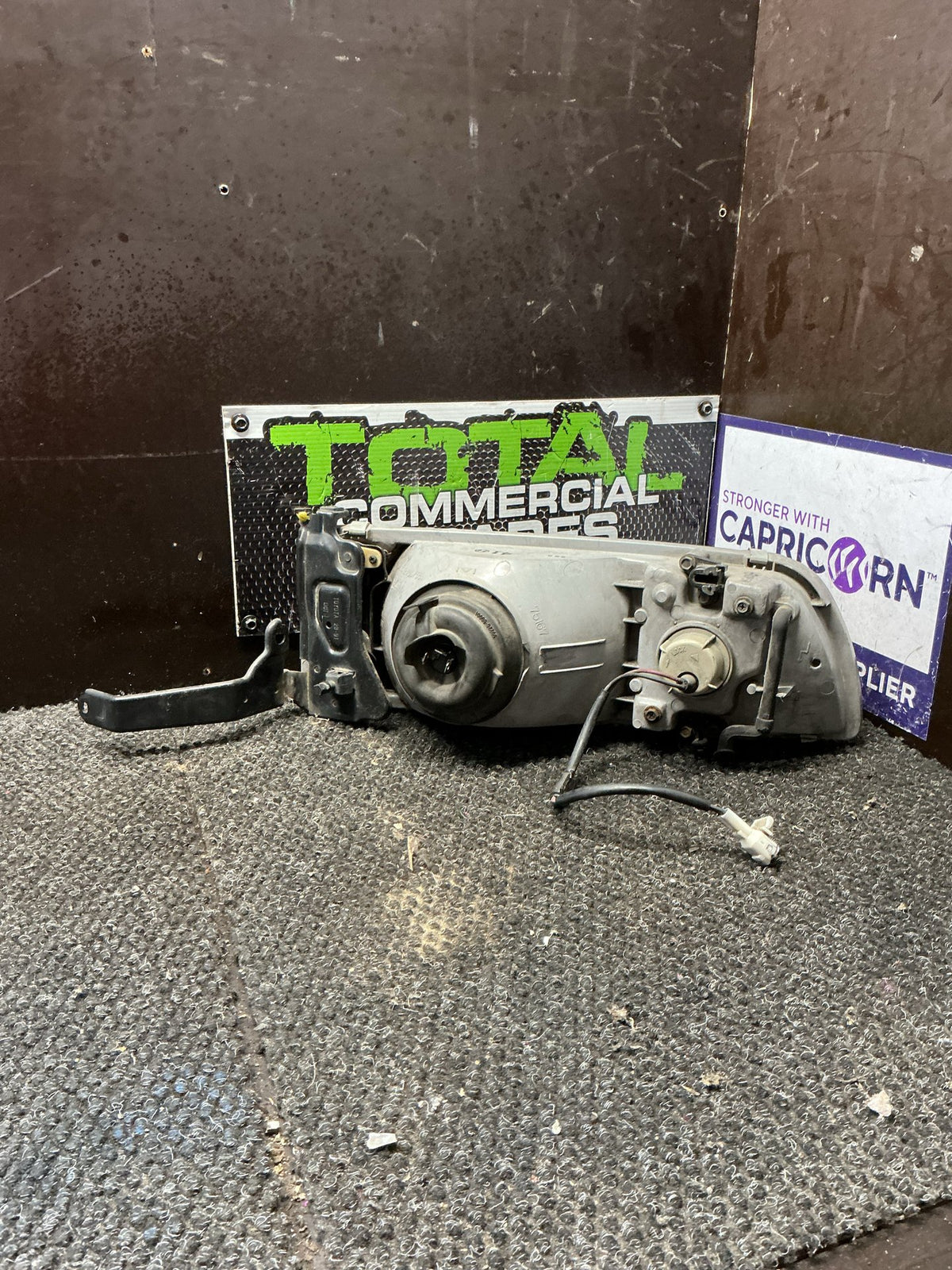 1990 Toyota Estima TCR11- Left Headlight- (TAG9644) PN: 100-75167