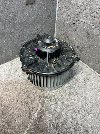 2001 Toyota HILUX 4WD LN167 LN167 - Heater Fan Motor - (TAG17973)