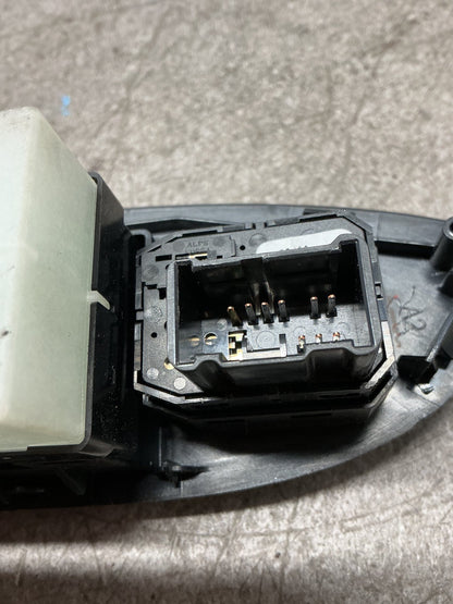 2009 Suzuki Grand Vitara II JT- Master Power Window Switch- (TAG15866)