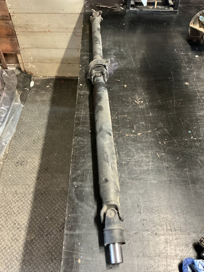 2005 Nissan Elgrand ME51- Rear Drive Shaft- (TAG15165)