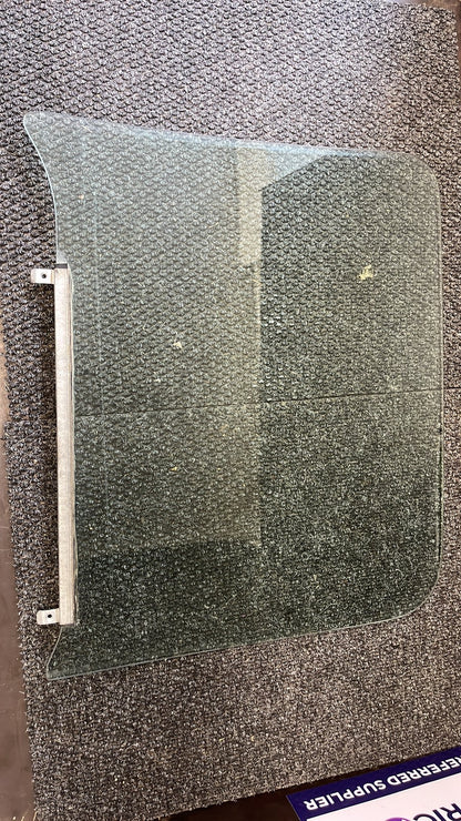 Right Rear Door Glass- (TAG5208), 2001, Toyota, Hilux, SR5, VI N160