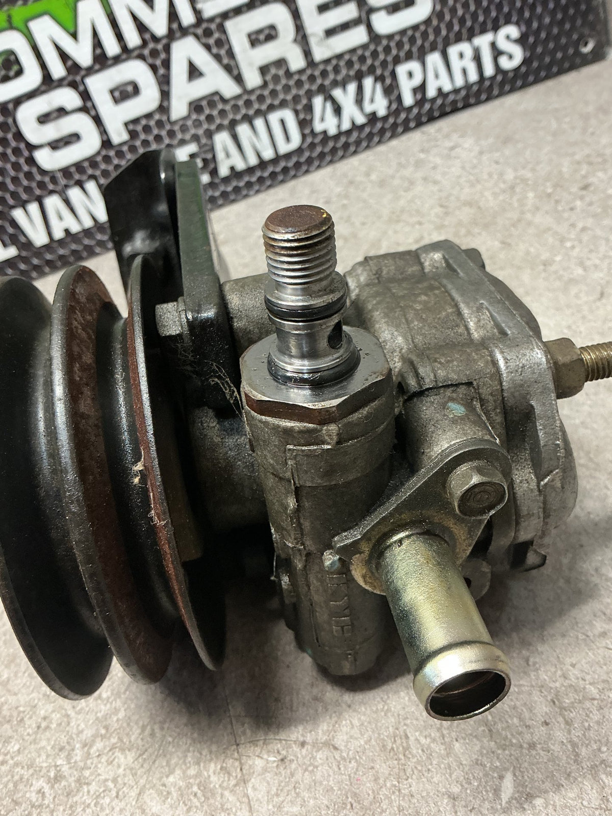 2007 Holden Rodeo- Power Steering Pump- (TAG14297)