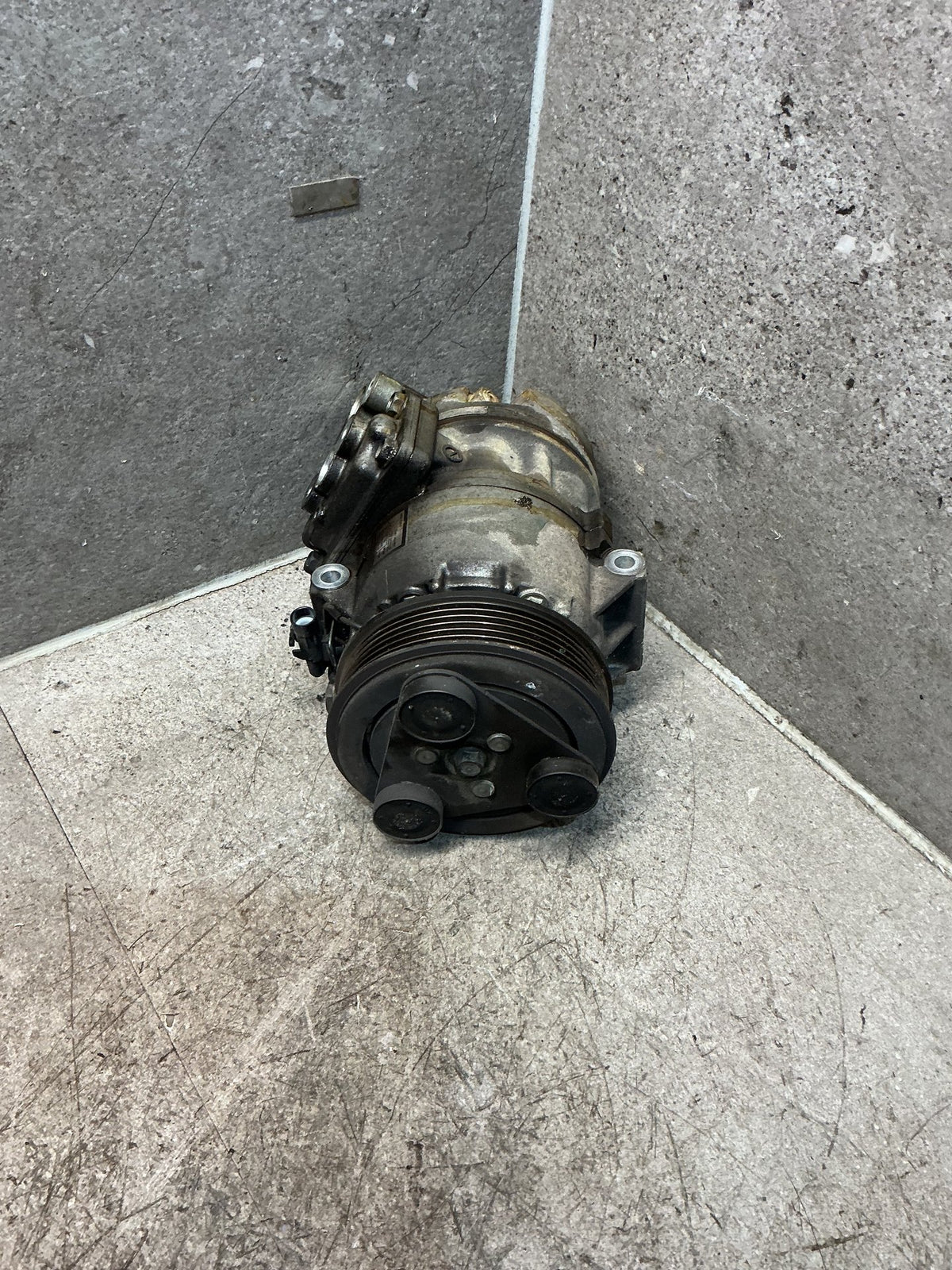 2013 Suzuki Vitara - A/C Compressor - (TAG18160)